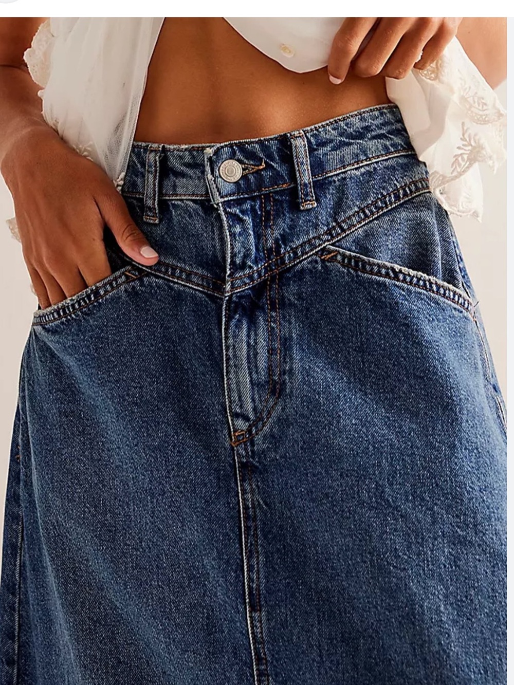 80s/90s 100% cotton Calvin Klein Classic High-Waist Denim Skirt - size 8